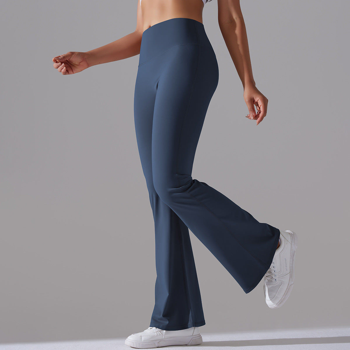 Seamless Sculpting Flared Leggings