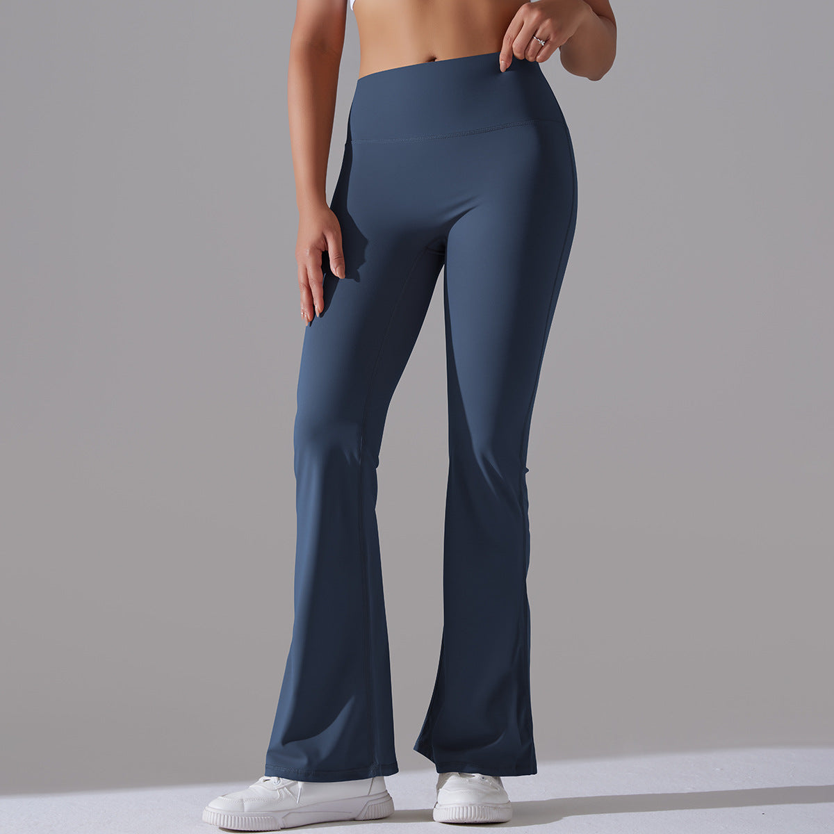 Seamless Sculpting Flared Leggings