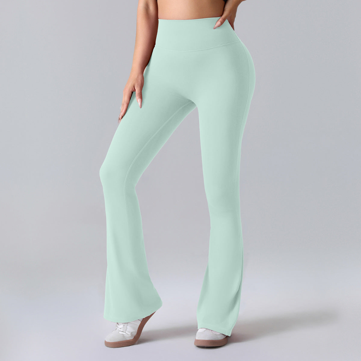Seamless Sculpting Flared Leggings